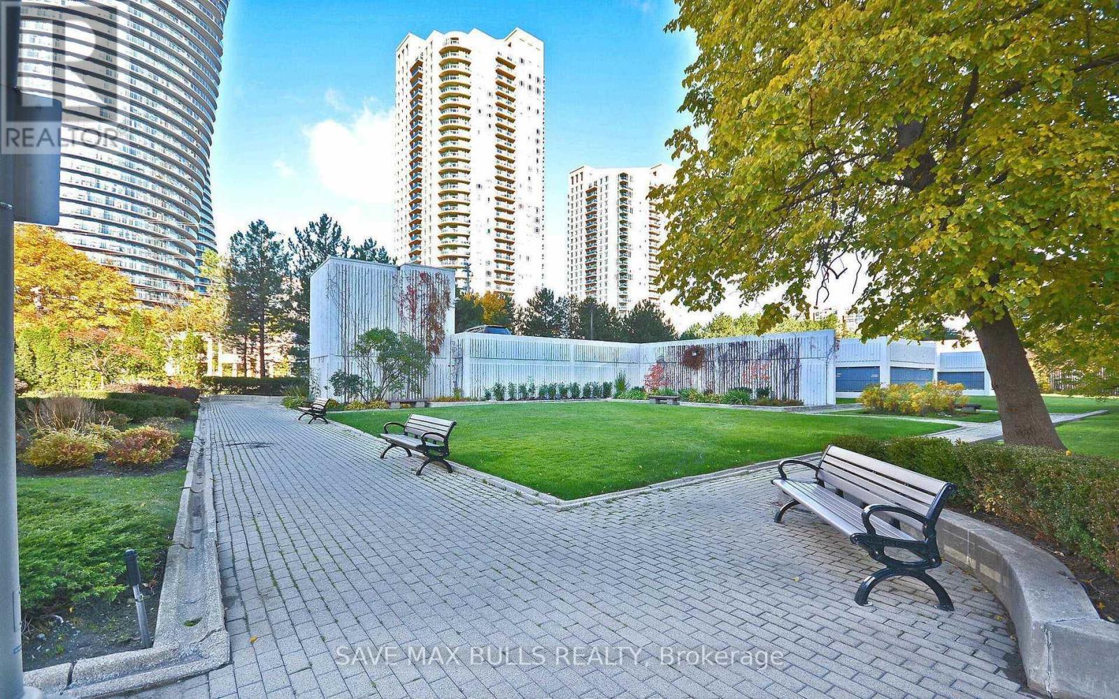 908 - 3650 Kaneff Crescent, Mississauga, Ontario  L5A 4A1 - Photo 15 - W12480170