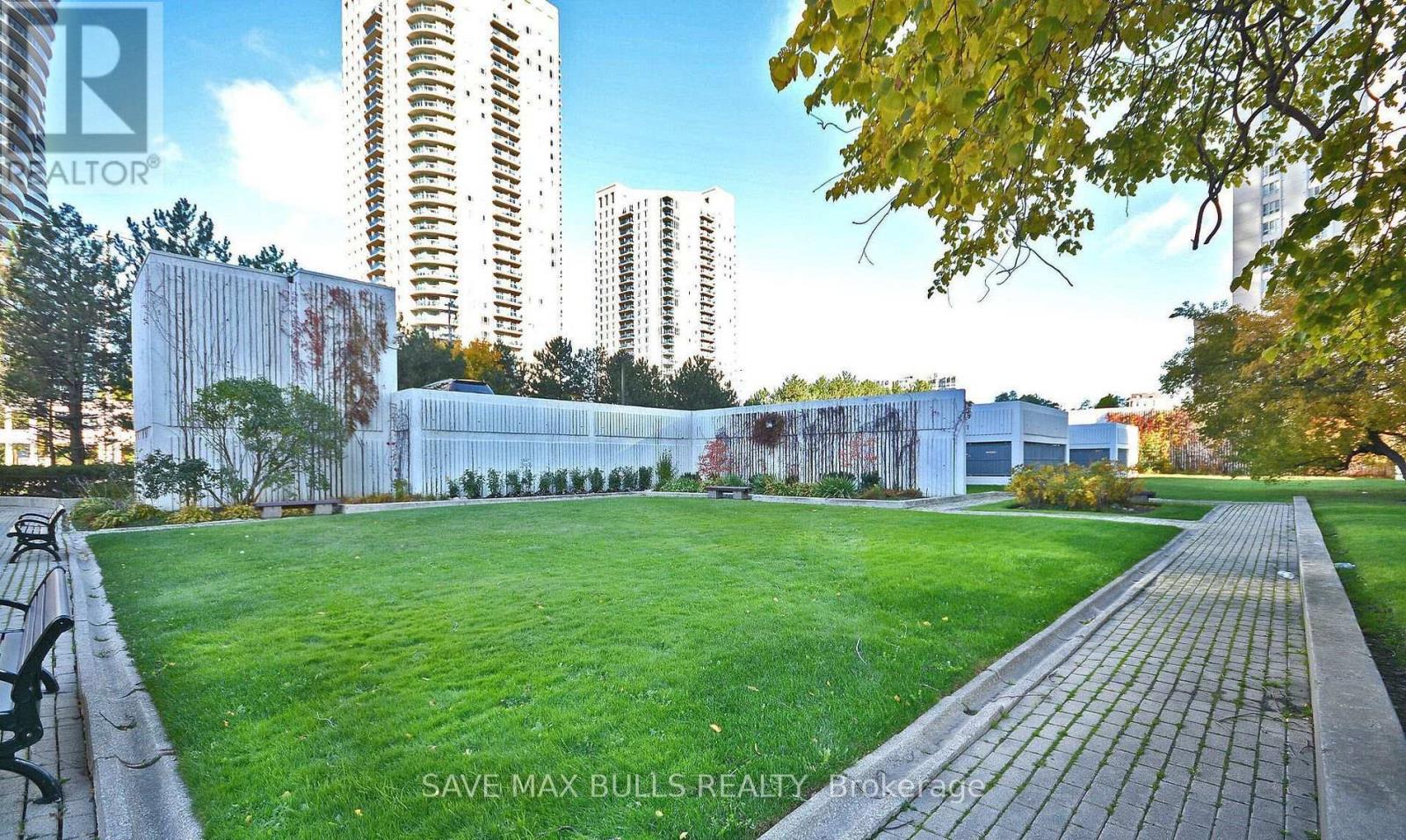 908 - 3650 Kaneff Crescent, Mississauga, Ontario  L5A 4A1 - Photo 17 - W12480170