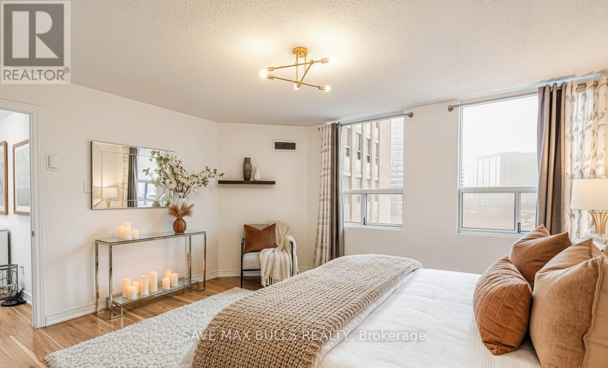 908 - 3650 Kaneff Crescent, Mississauga, Ontario  L5A 4A1 - Photo 6 - W12480170