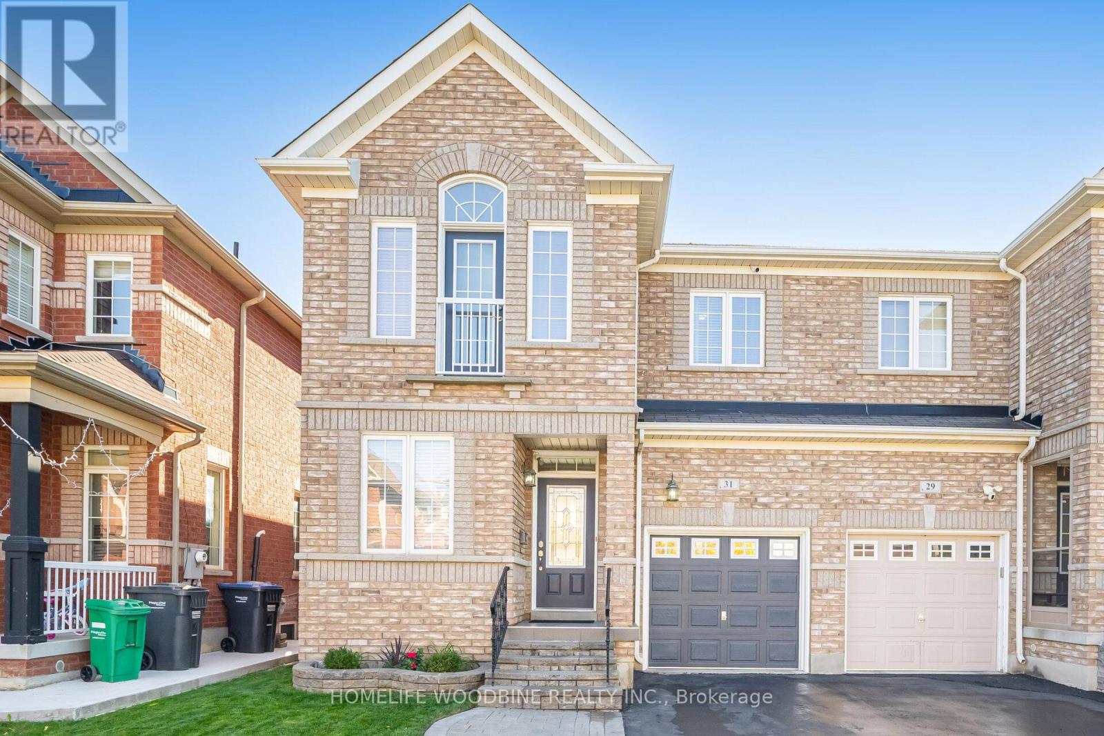 31 BOUNDBROOK DRIVE, Brampton, Ontario