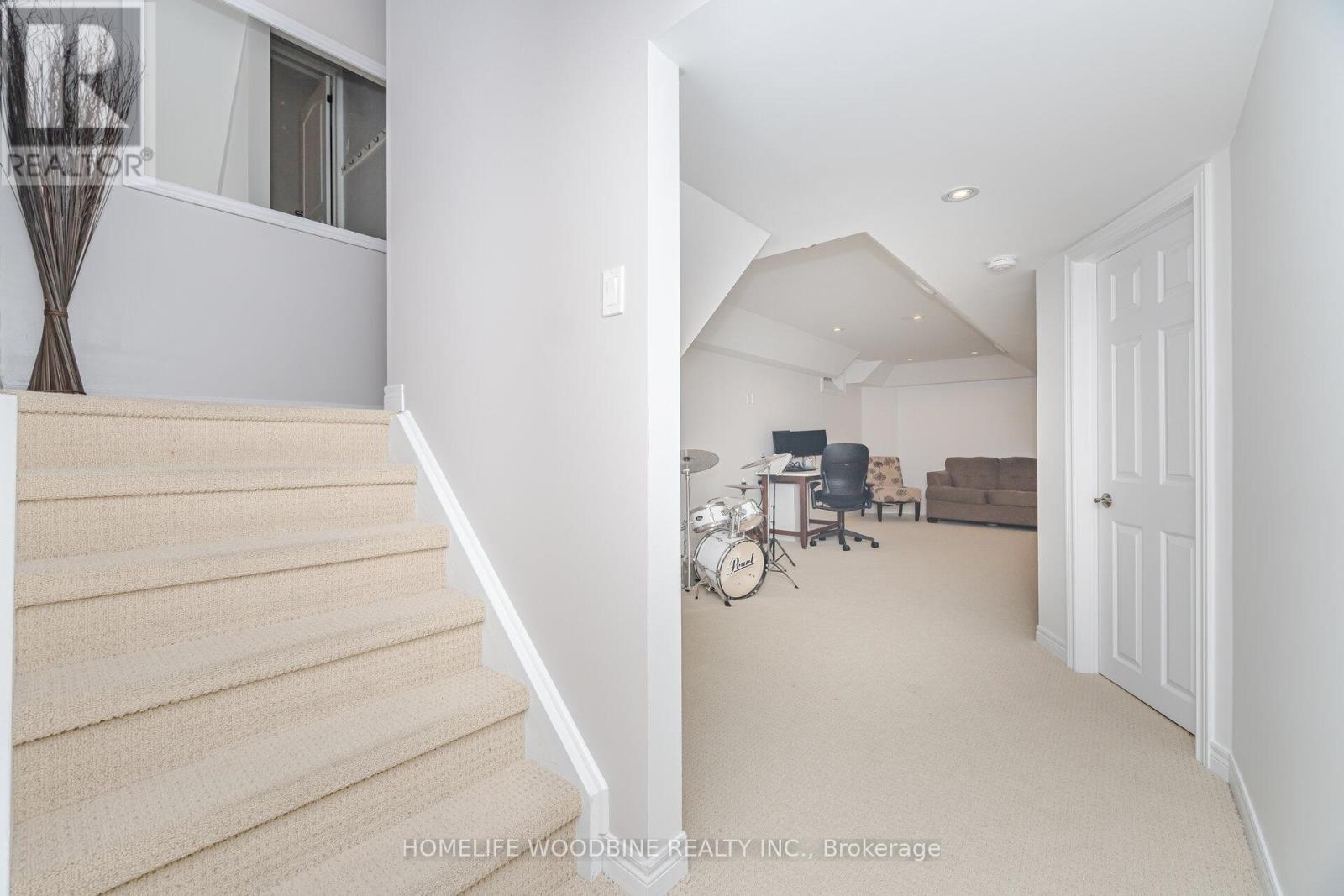 31 Boundbrook Drive, Brampton, Ontario  L7A 0M1 - Photo 35 - W12480185