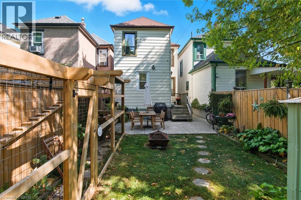 163 Grosvenor Avenue N, Hamilton, Ontario  L8L 7S7 - Photo 38 - 40778034