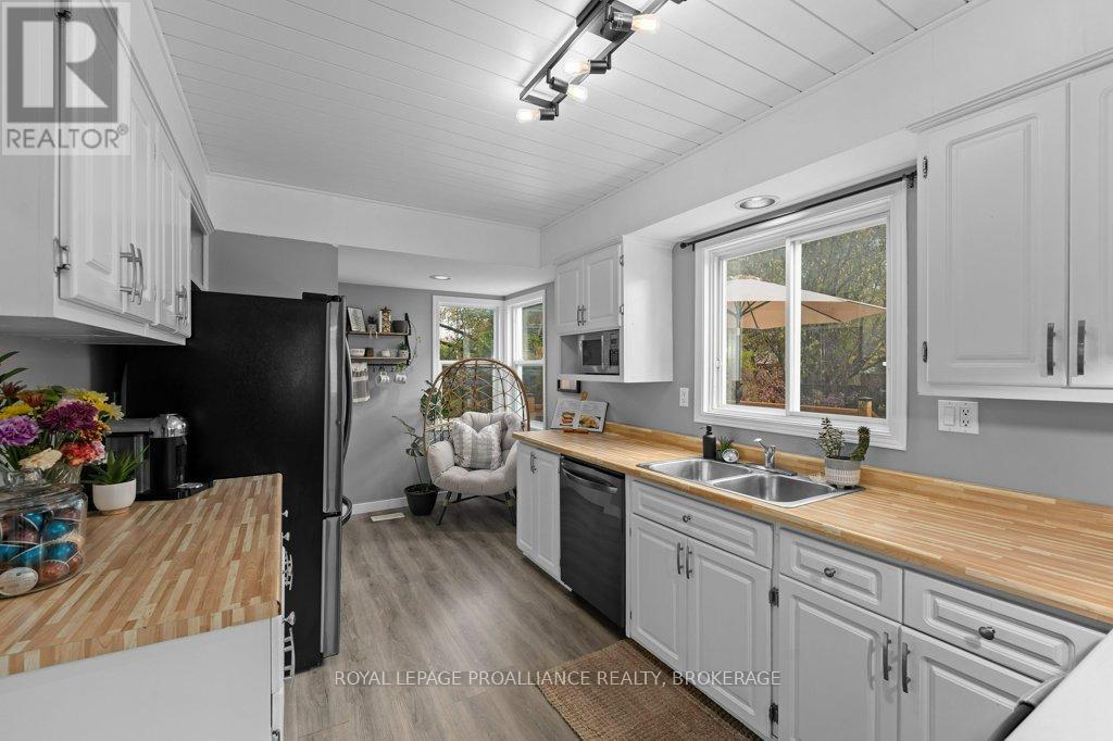 165 Victoria Avenue, Gananoque, Ontario  K7G 2S2 - Photo 14 - X12480408