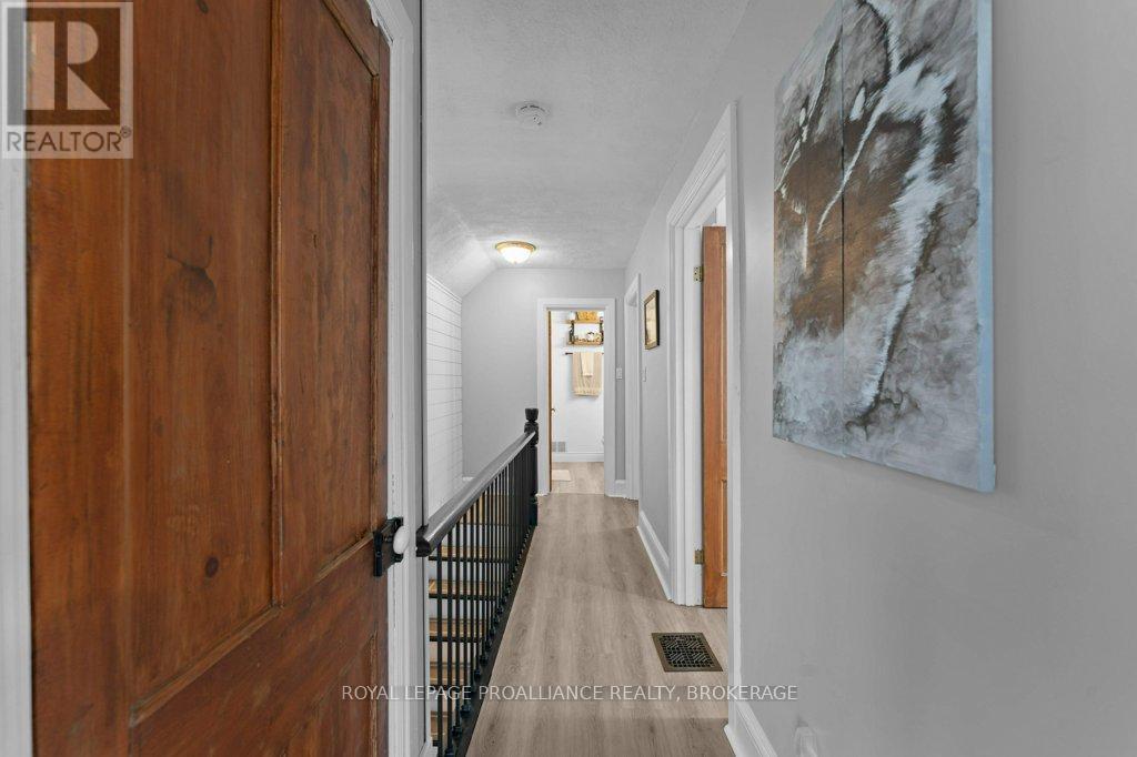 165 Victoria Avenue, Gananoque, Ontario  K7G 2S2 - Photo 19 - X12480408