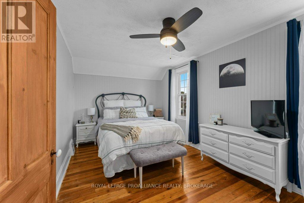 165 Victoria Avenue, Gananoque, Ontario  K7G 2S2 - Photo 23 - X12480408