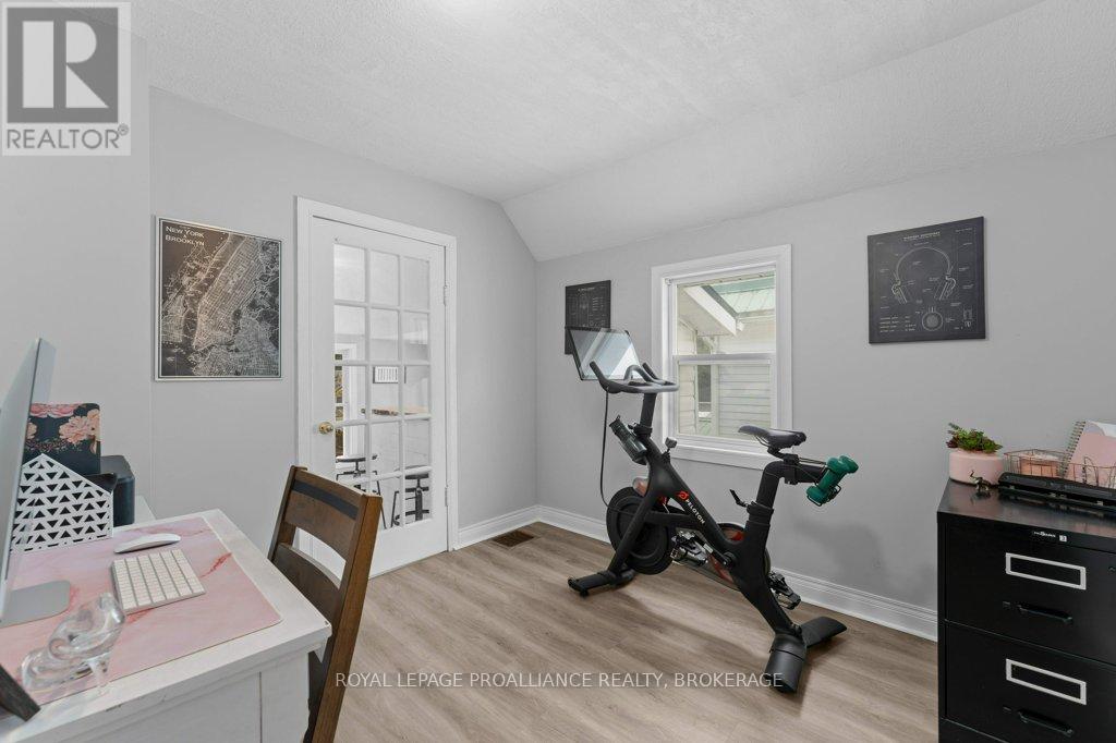 165 Victoria Avenue, Gananoque, Ontario  K7G 2S2 - Photo 29 - X12480408