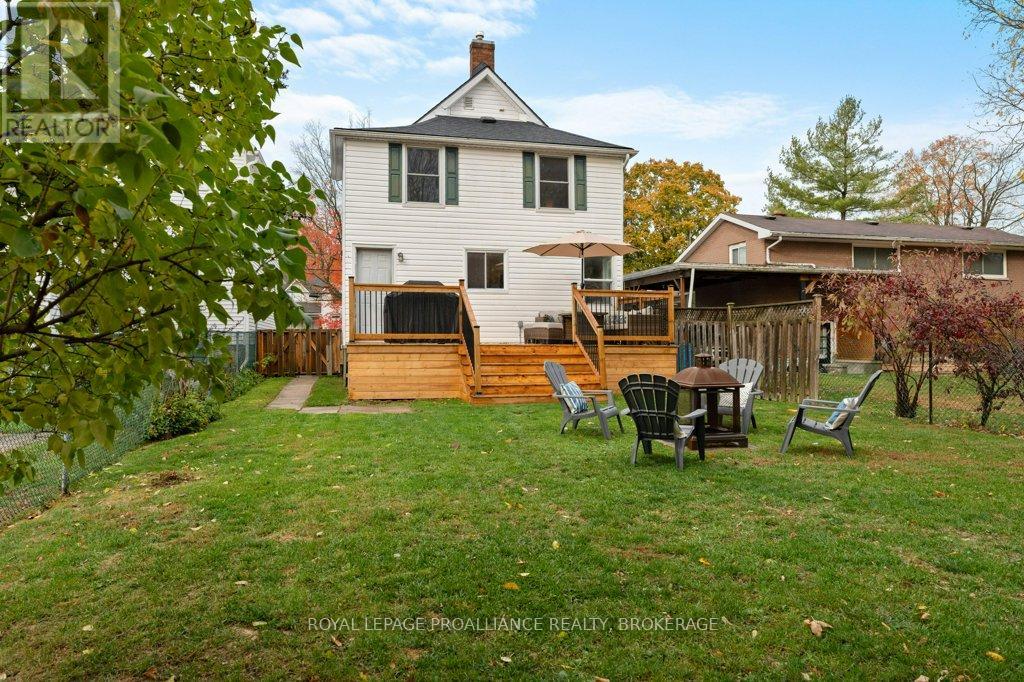 165 Victoria Avenue, Gananoque, Ontario  K7G 2S2 - Photo 37 - X12480408