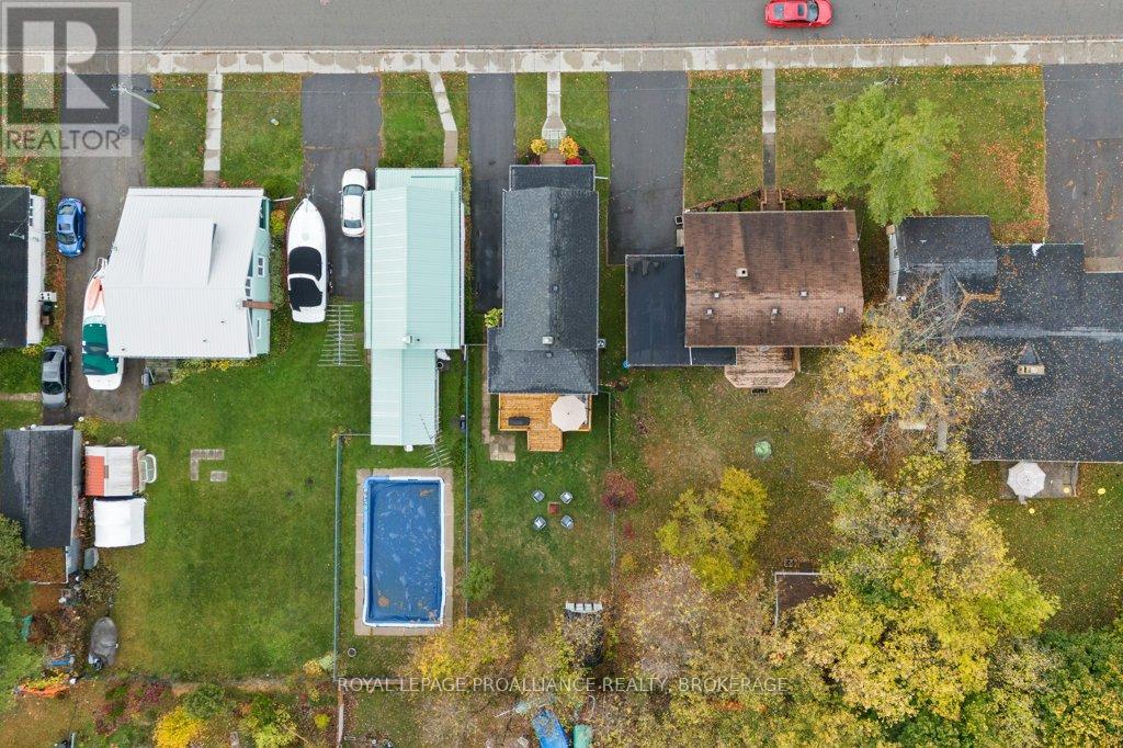 165 Victoria Avenue, Gananoque, Ontario  K7G 2S2 - Photo 42 - X12480408
