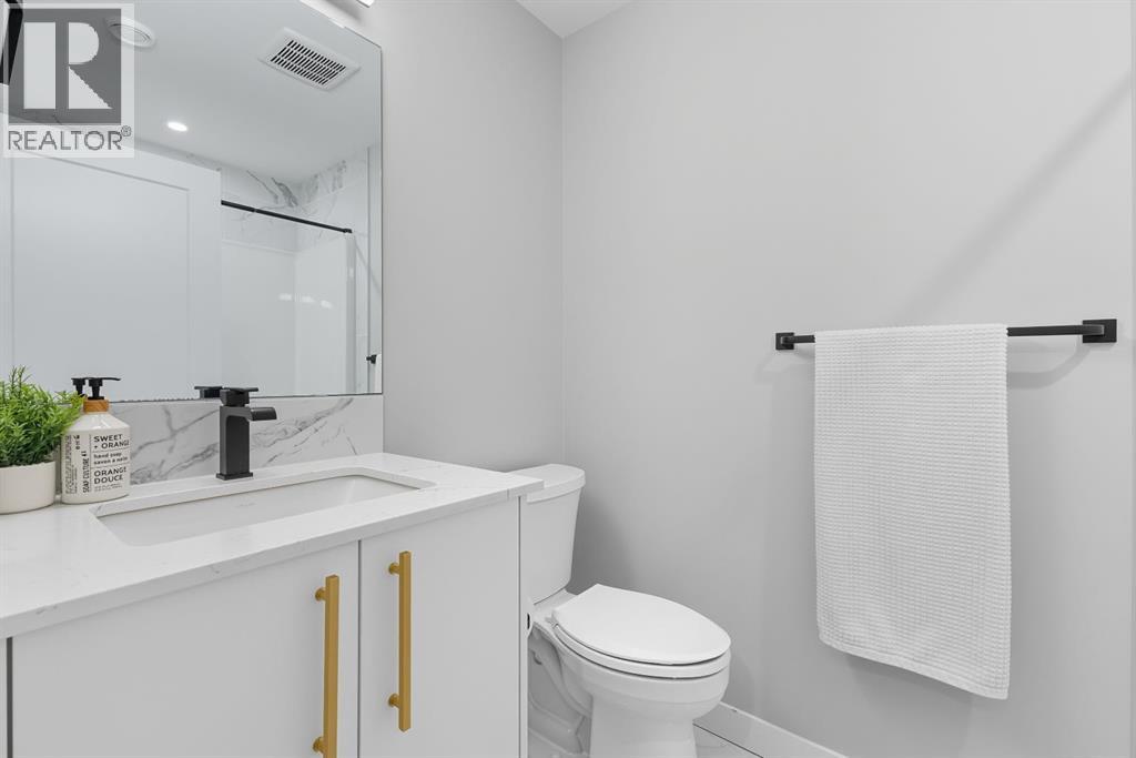 3096 85 Street Sw, Calgary, Alberta  T3H 6C7 - Photo 35 - A2259357