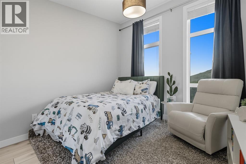 3096 85 Street Sw, Calgary, Alberta  T3H 6C7 - Photo 23 - A2259357