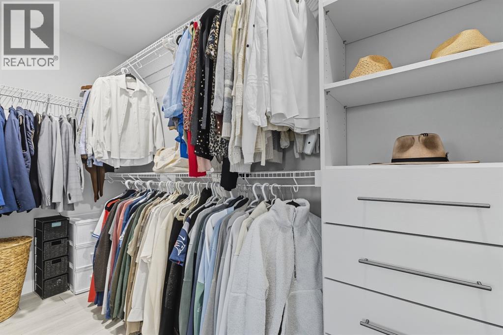 3096 85 Street Sw, Calgary, Alberta  T3H 6C7 - Photo 22 - A2259357