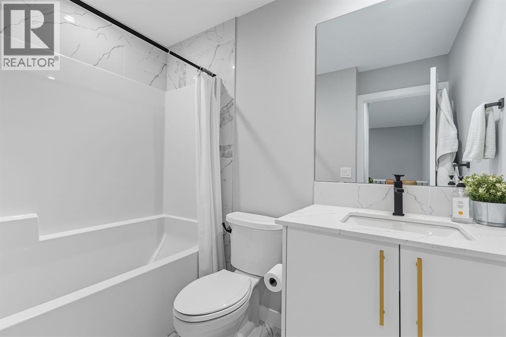 3096 85 Street Sw, Calgary, Alberta  T3H 6C7 - Photo 28 - A2259357