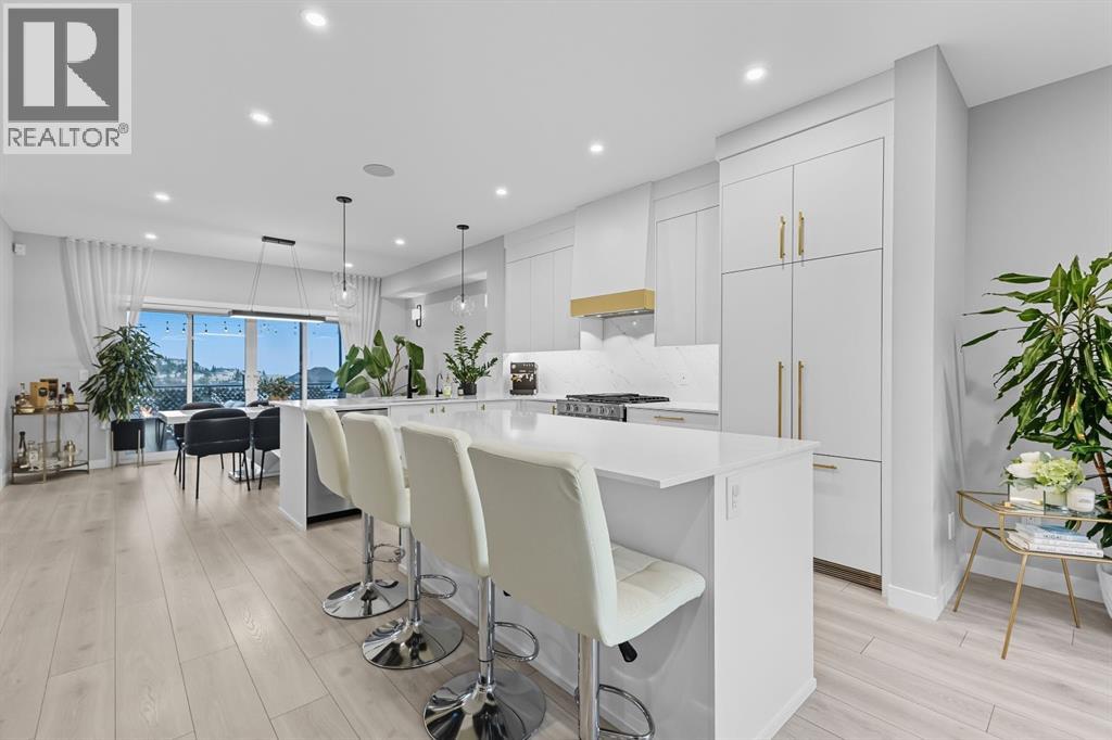 3096 85 Street Sw, Calgary, Alberta  T3H 6C7 - Photo 8 - A2259357