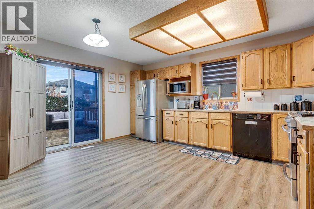 399 Sunlake Road Se, Calgary, Alberta  T2X 3H4 - Photo 7 - A2265880
