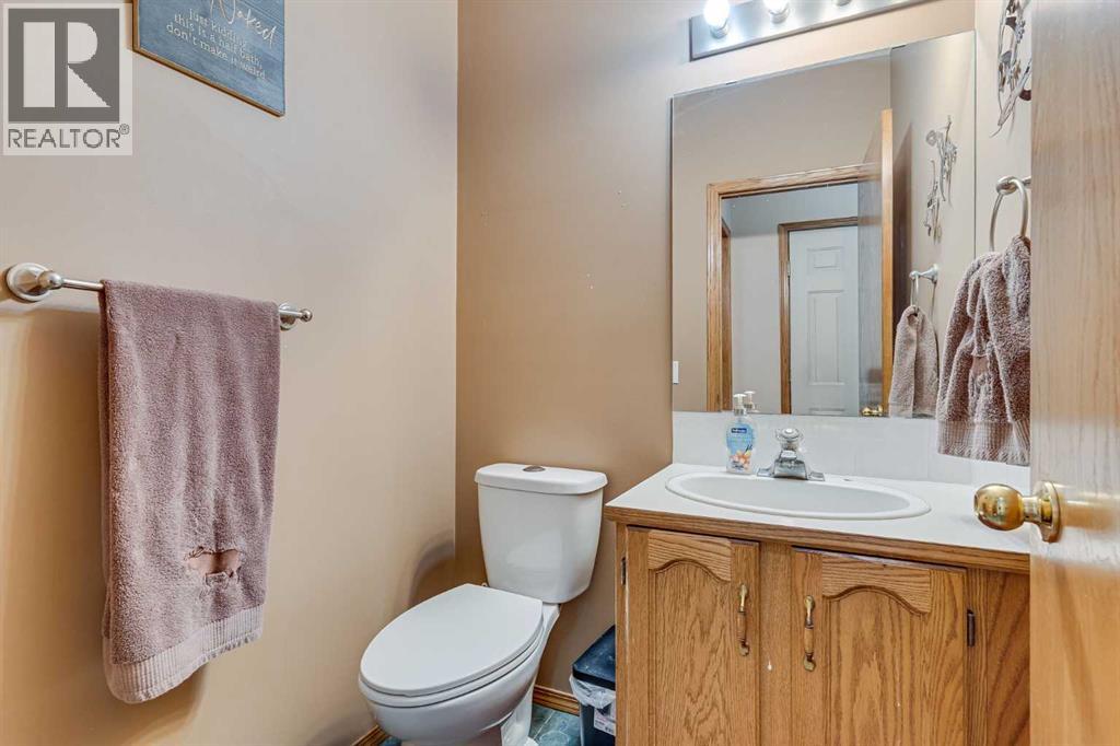 399 Sunlake Road Se, Calgary, Alberta  T2X 3H4 - Photo 17 - A2265880