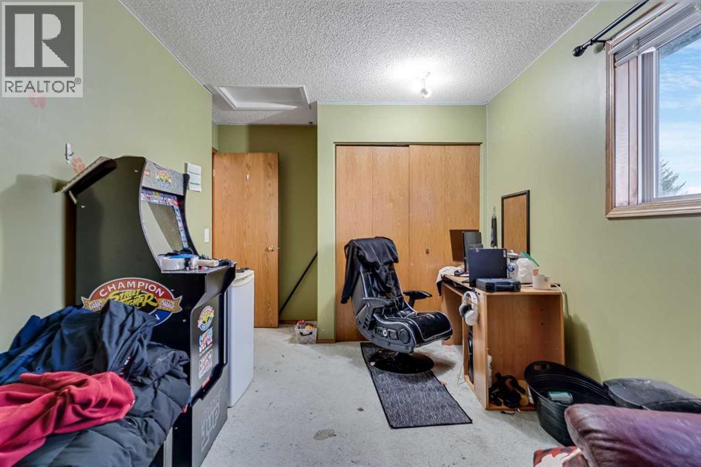 399 Sunlake Road Se, Calgary, Alberta  T2X 3H4 - Photo 14 - A2265880