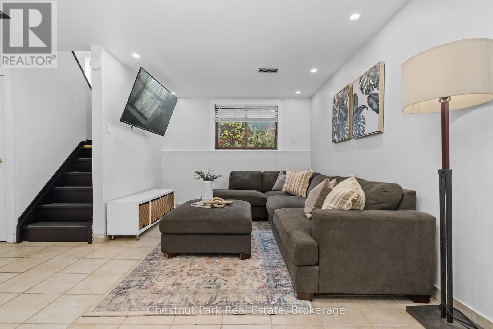 73 Hanes Road, Huntsville, Ontario  P1H 1M3 - Photo 18 - X12480292