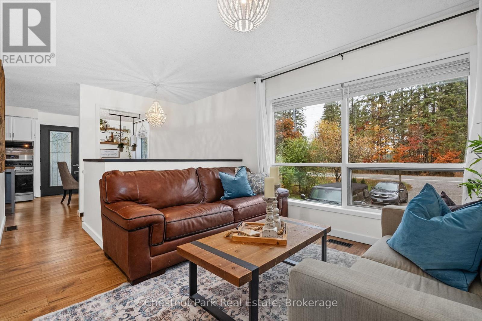 73 Hanes Road, Huntsville, Ontario  P1H 1M3 - Photo 3 - X12480292