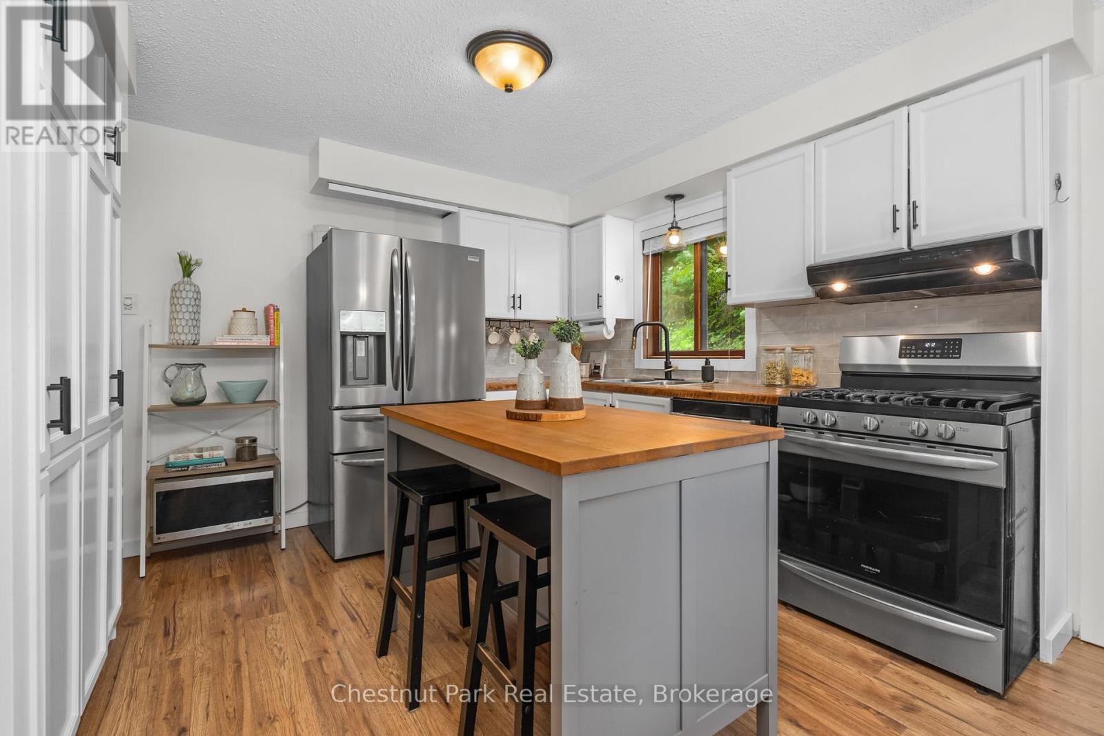 73 Hanes Road, Huntsville, Ontario  P1H 1M3 - Photo 6 - X12480292