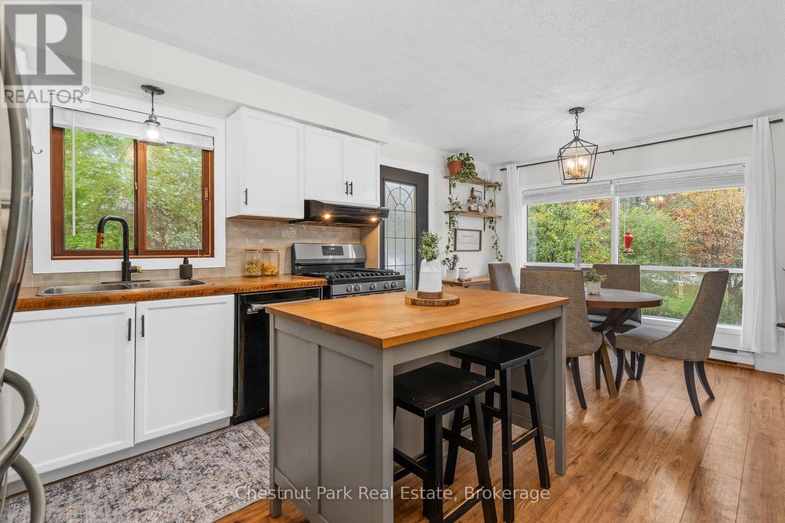 73 Hanes Road, Huntsville, Ontario  P1H 1M3 - Photo 7 - X12480292