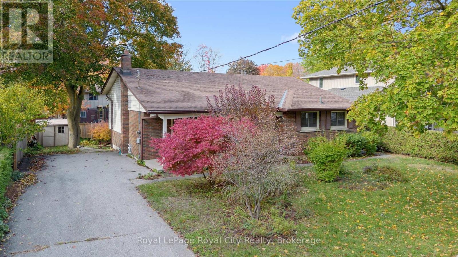 27 Cedar Street, Guelph, Ontario  N1G 1B9 - Photo 2 - X12480313