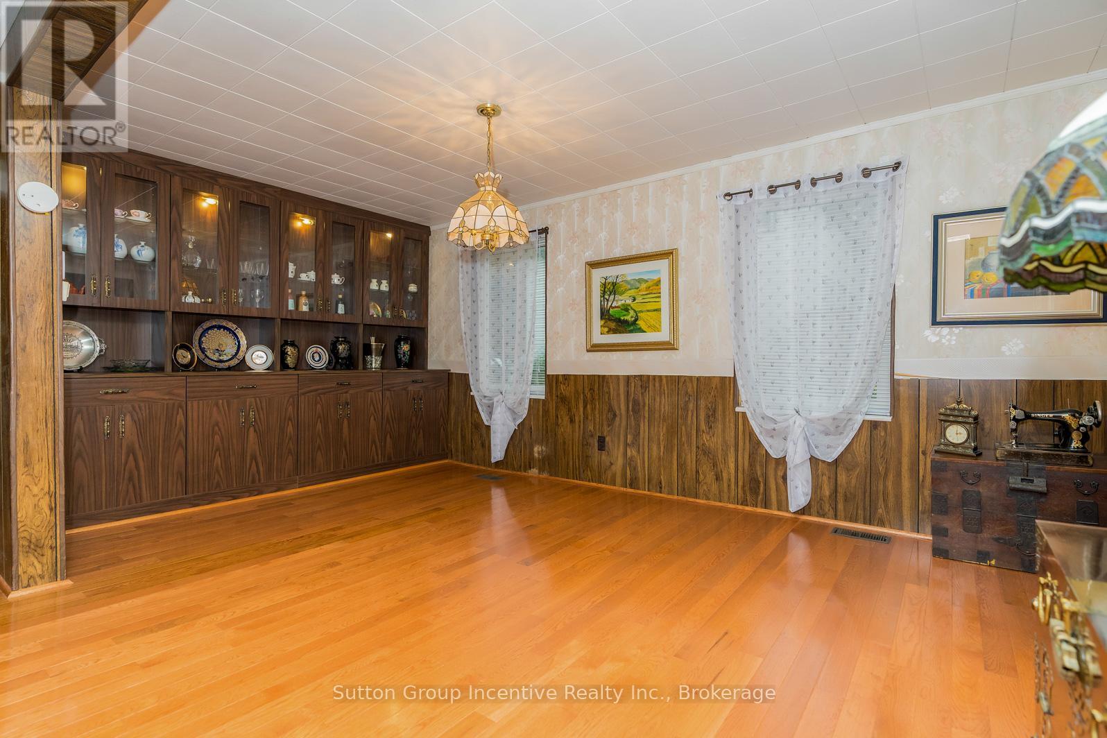 78 Garafraxa Street, Chatsworth, Ontario  N0H 1G0 - Photo 21 - X12480317