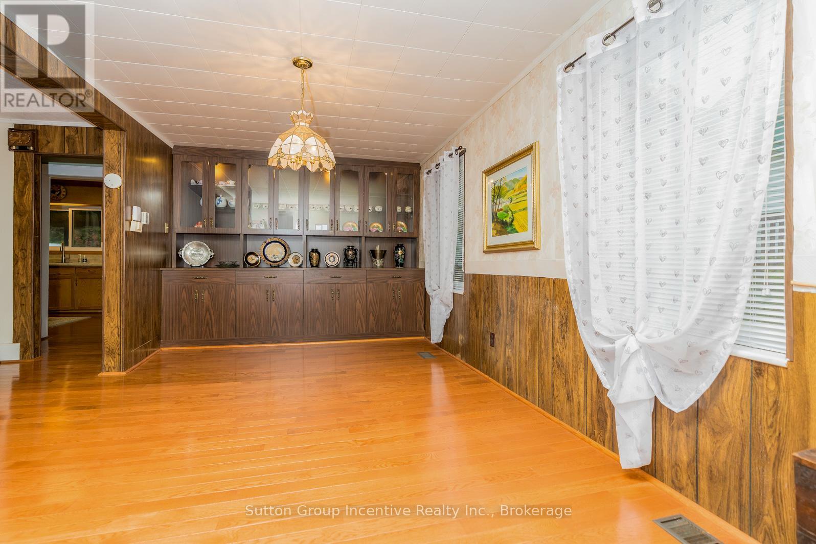 78 Garafraxa Street, Chatsworth, Ontario  N0H 1G0 - Photo 24 - X12480317