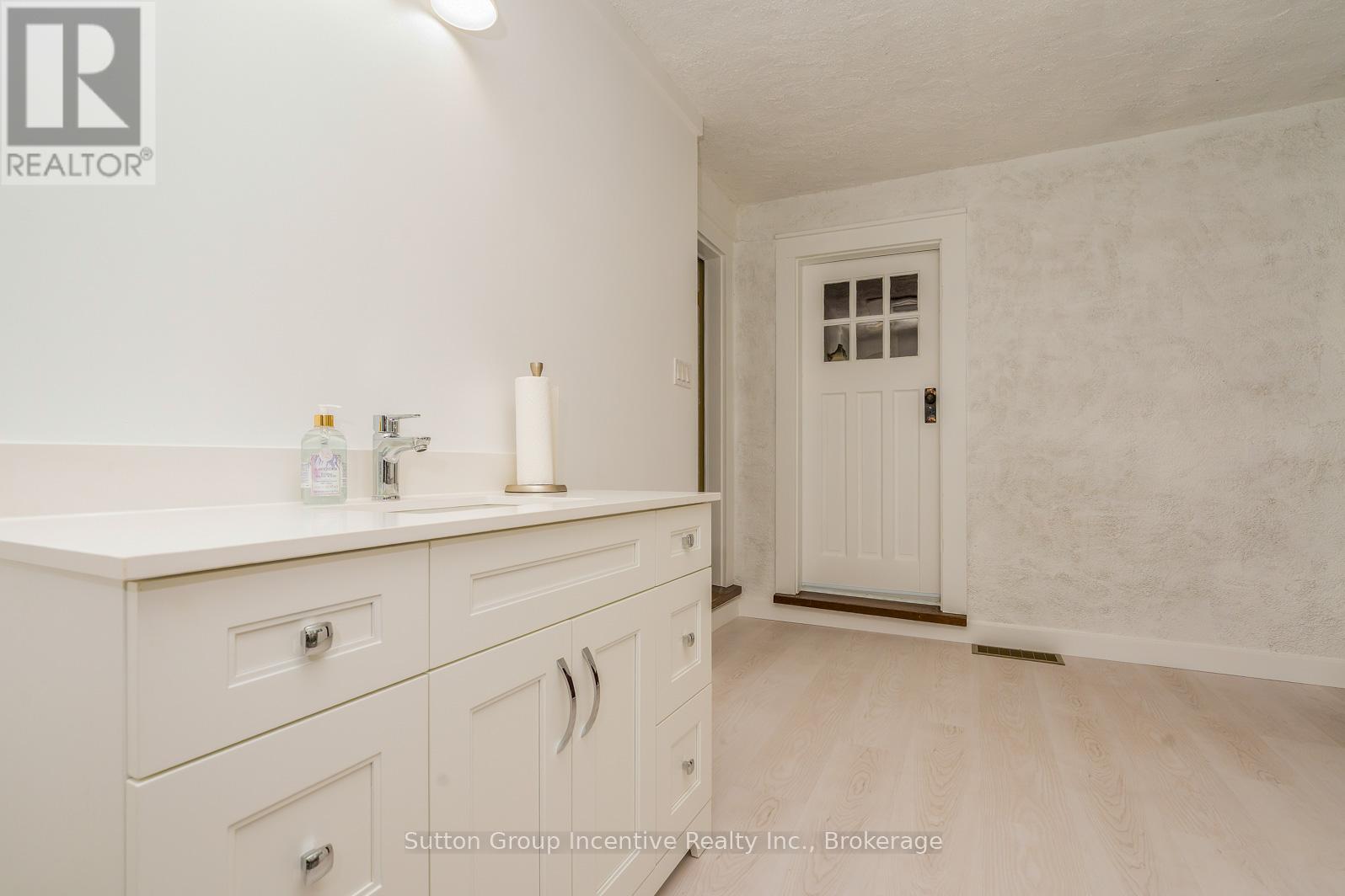 78 Garafraxa Street, Chatsworth, Ontario  N0H 1G0 - Photo 29 - X12480317