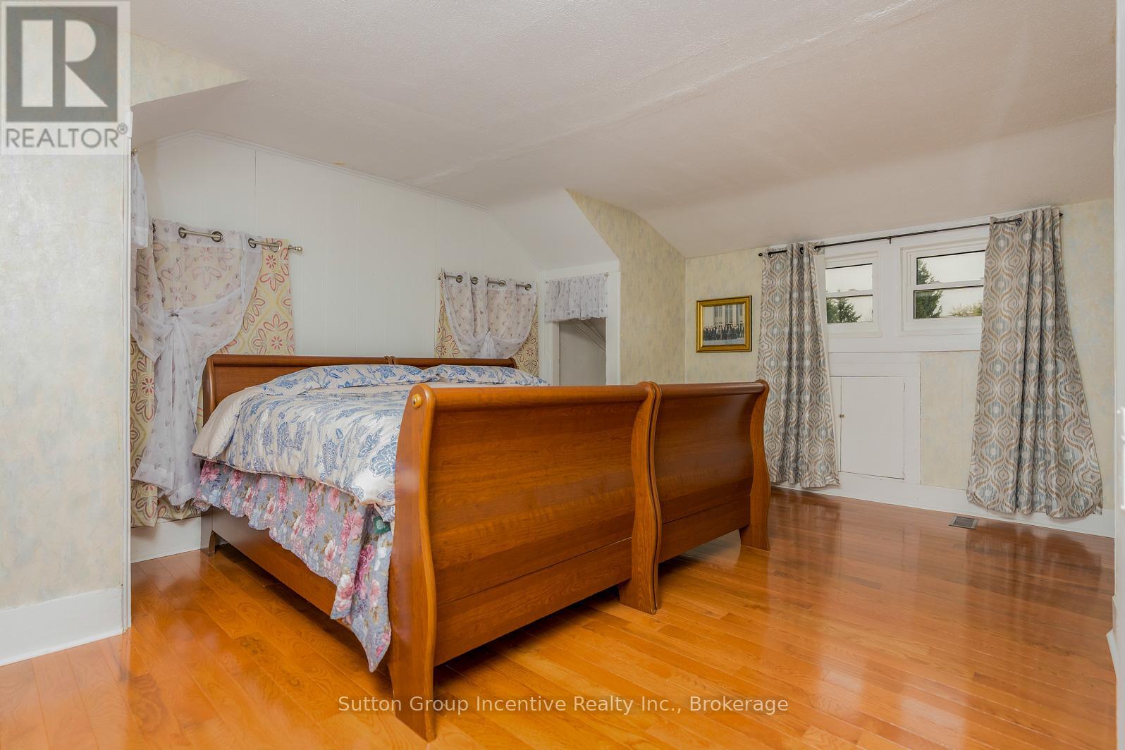 78 Garafraxa Street, Chatsworth, Ontario  N0H 1G0 - Photo 30 - X12480317