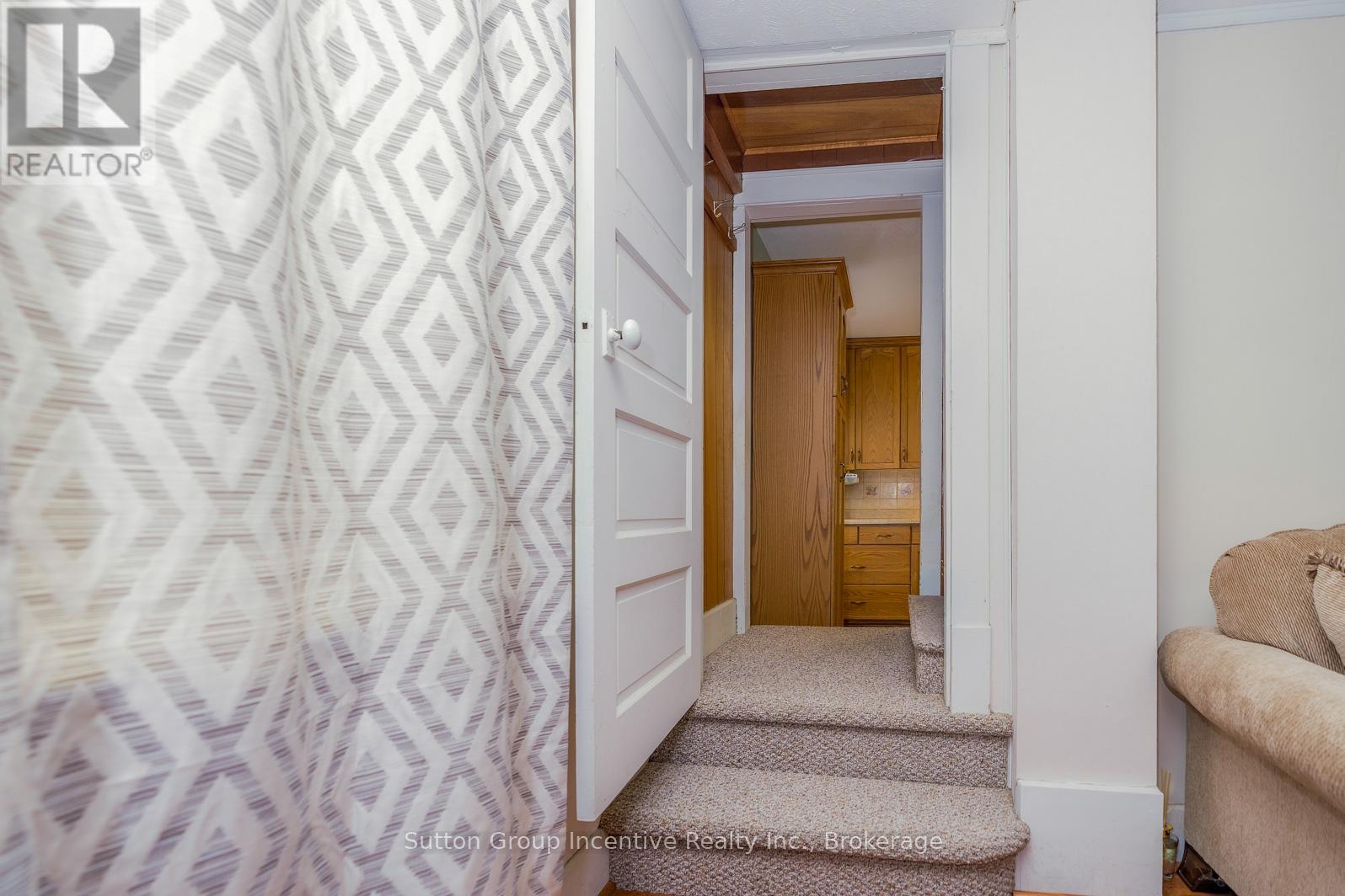 78 Garafraxa Street, Chatsworth, Ontario  N0H 1G0 - Photo 33 - X12480317