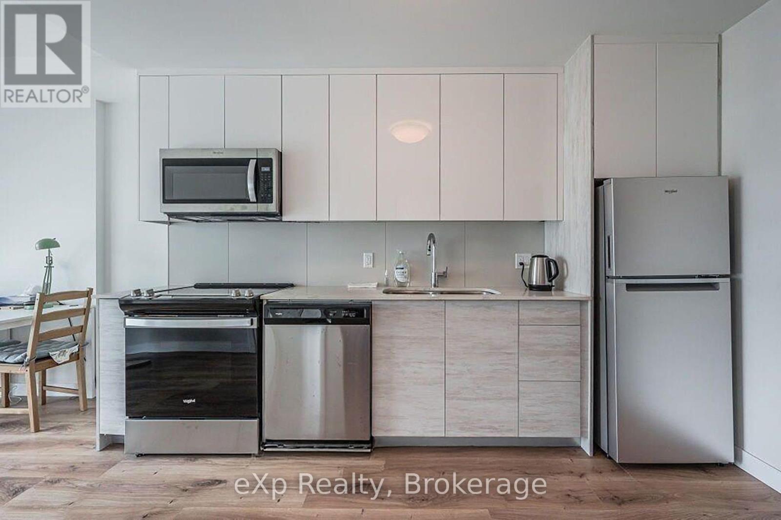 701 - 60 Frederick Street, Kitchener, Ontario  N2H 0C7 - Photo 5 - X12480340