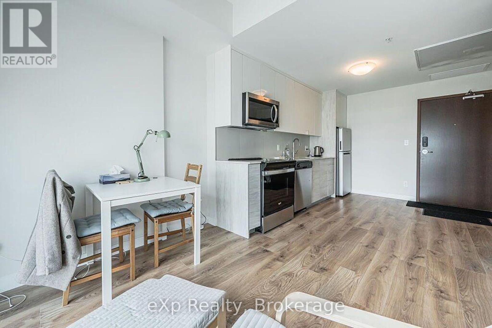 701 - 60 Frederick Street, Kitchener, Ontario  N2H 0C7 - Photo 7 - X12480340