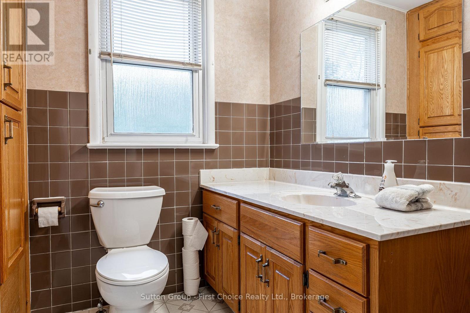 140 Avon Street, Stratford, Ontario  N5A 5N7 - Photo 28 - X12480367