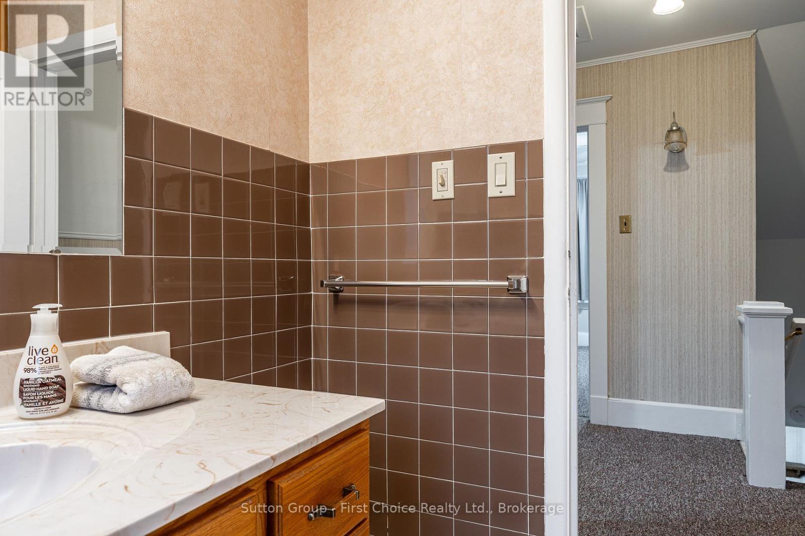 140 Avon Street, Stratford, Ontario  N5A 5N7 - Photo 30 - X12480367