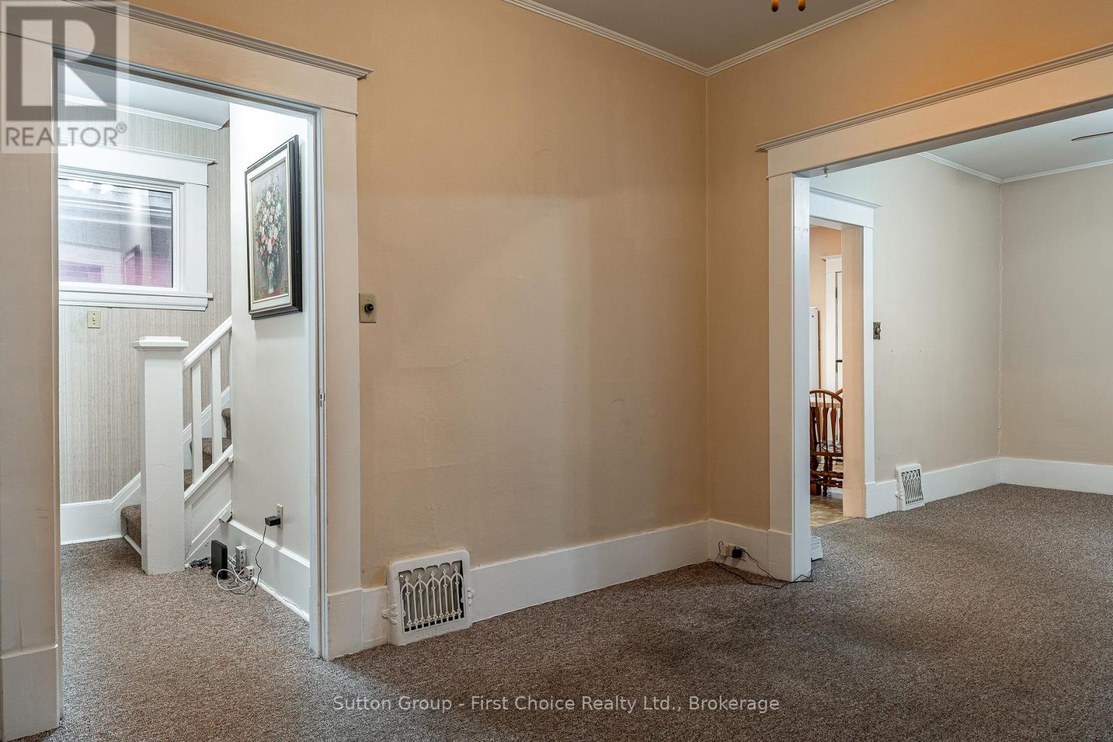 140 Avon Street, Stratford, Ontario  N5A 5N7 - Photo 8 - X12480367