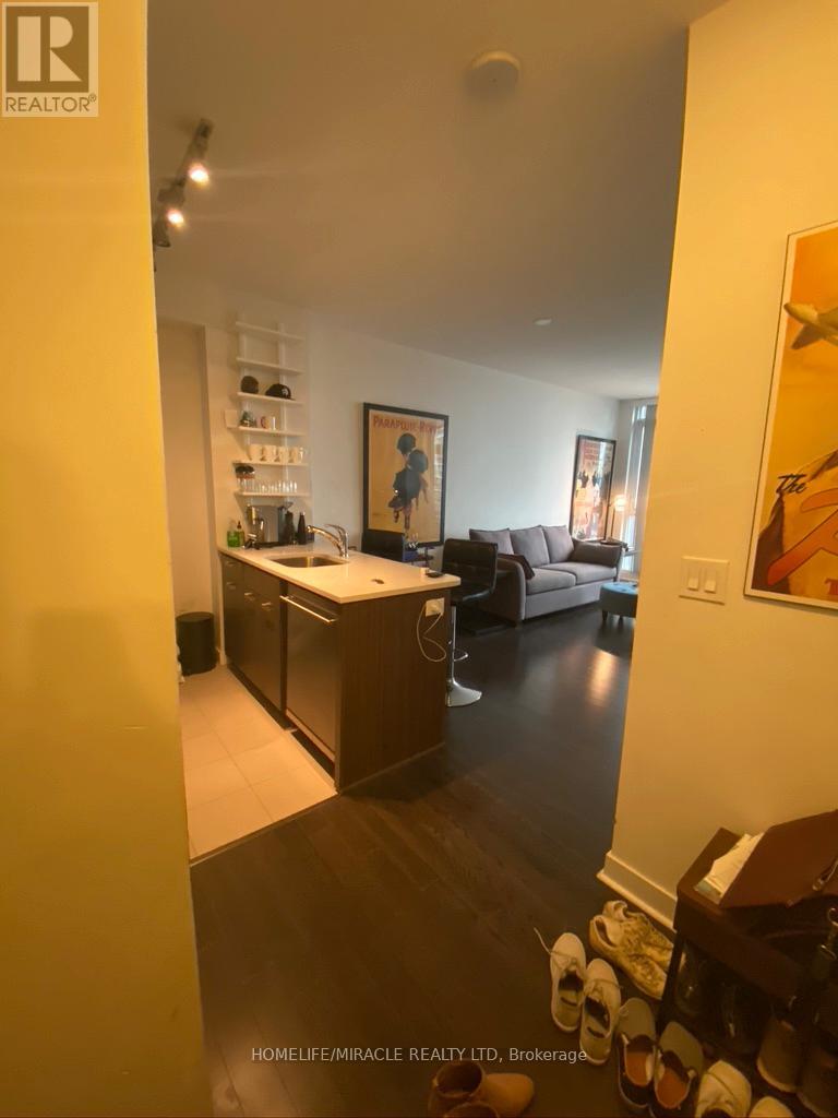 2510 - 295 Adelaide Street W, Toronto, Ontario  M5V 1P7 - Photo 5 - C12480199