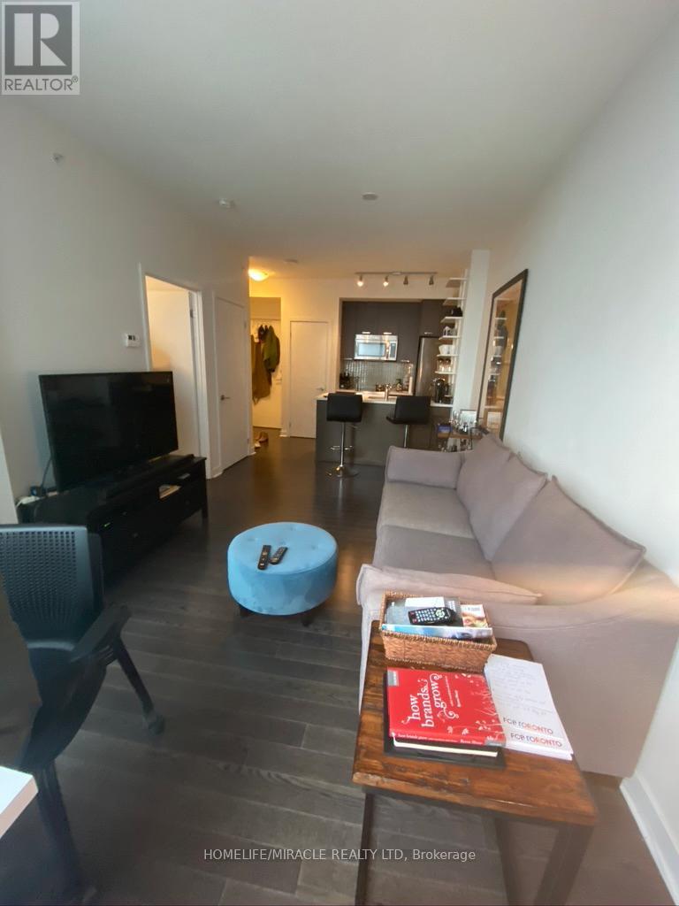 2510 - 295 Adelaide Street W, Toronto, Ontario  M5V 1P7 - Photo 8 - C12480199