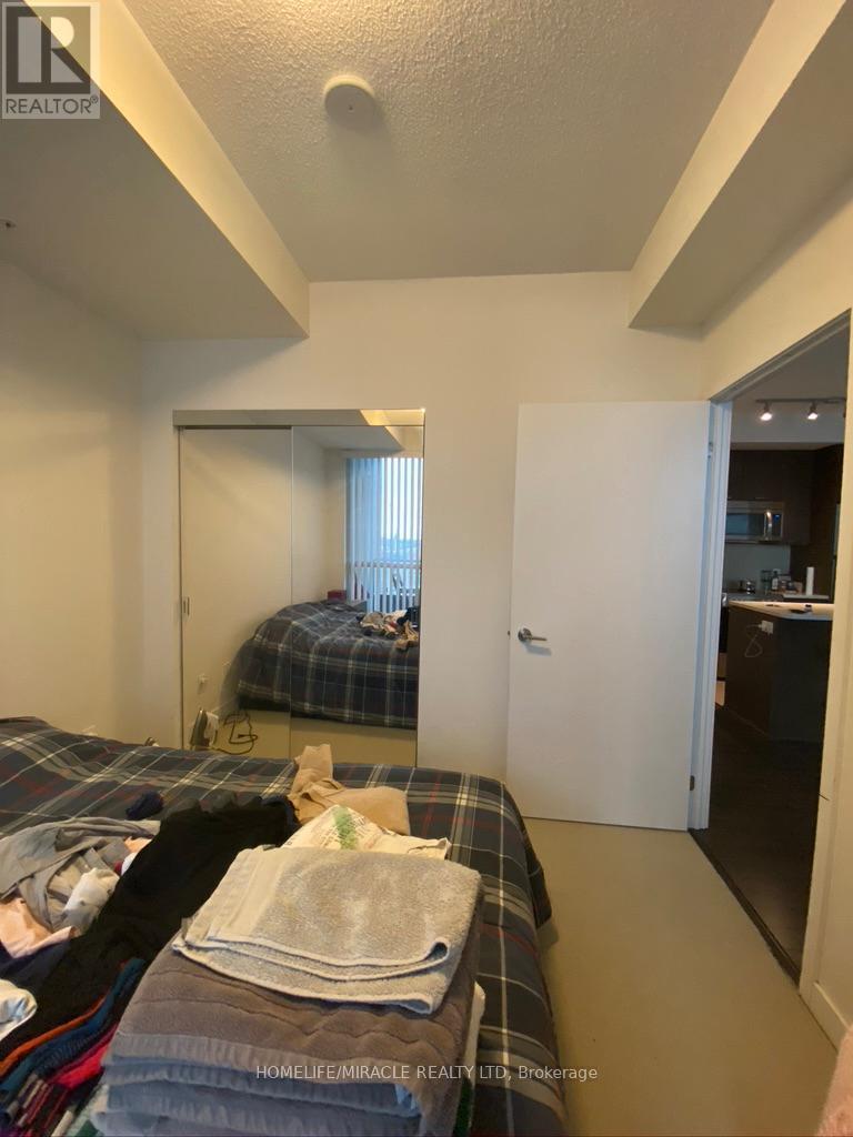 2510 - 295 Adelaide Street W, Toronto, Ontario  M5V 1P7 - Photo 9 - C12480199