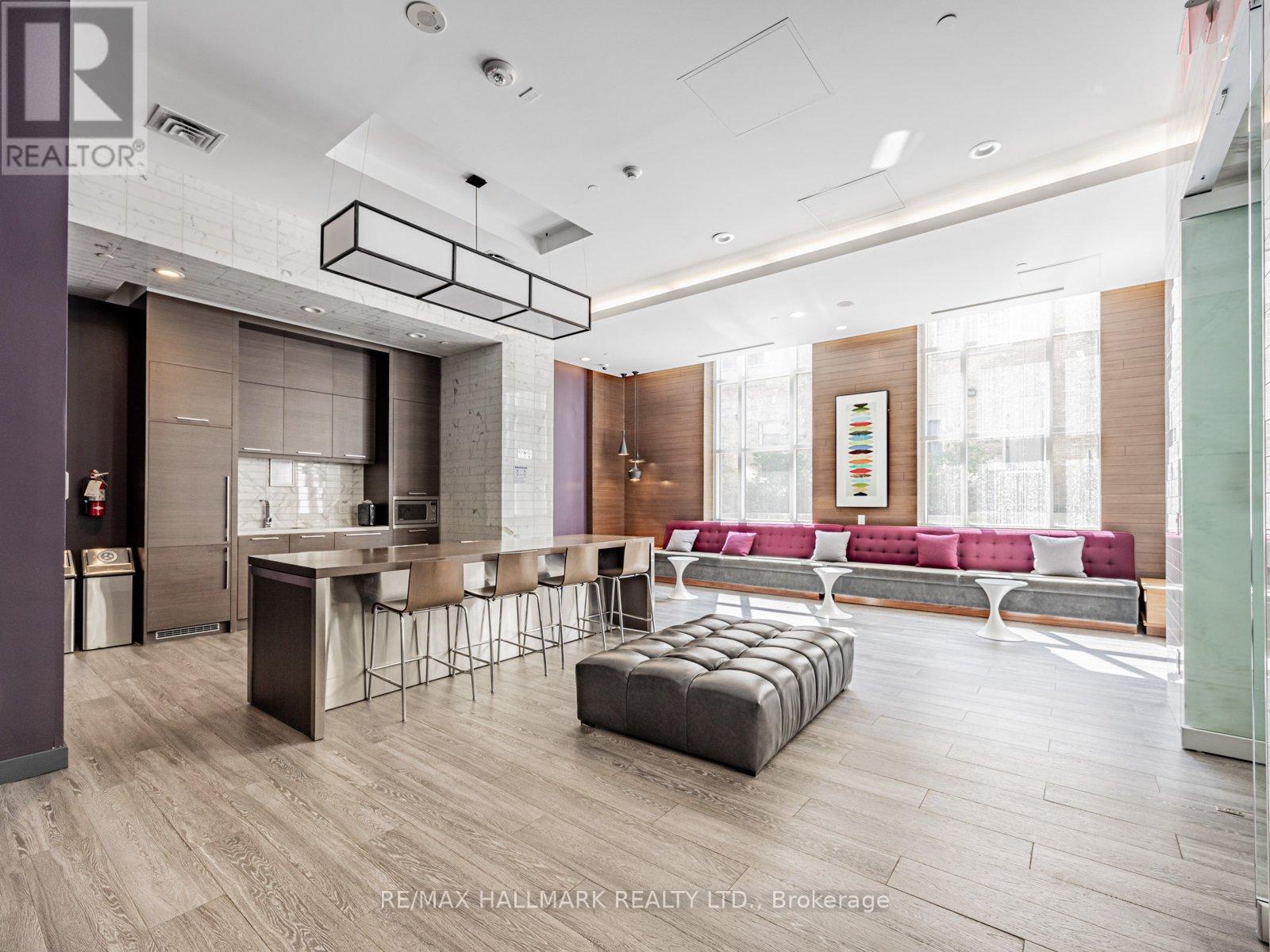1704 - 105 George Street, Toronto, Ontario  M5A 0L4 - Photo 16 - C12480223