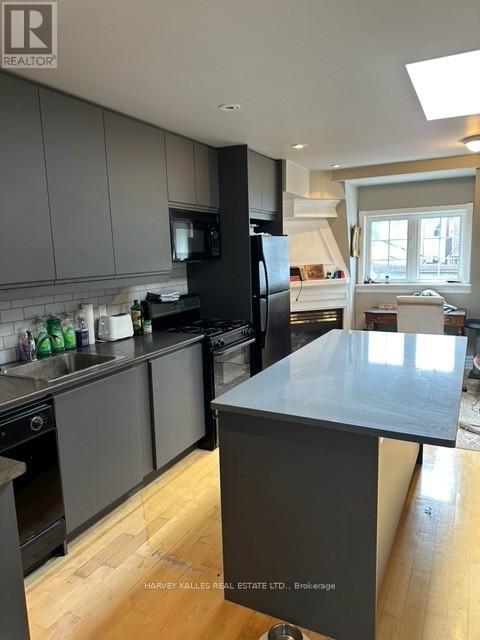 148 Borden Street, Toronto (University), Ontario  M5S 2N3 - Photo 14 - C12480243