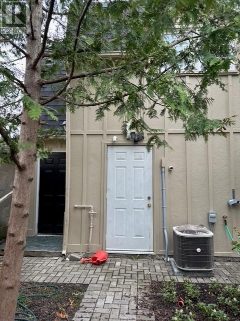 148 Borden Street, Toronto (University), Ontario  M5S 2N3 - Photo 7 - C12480243