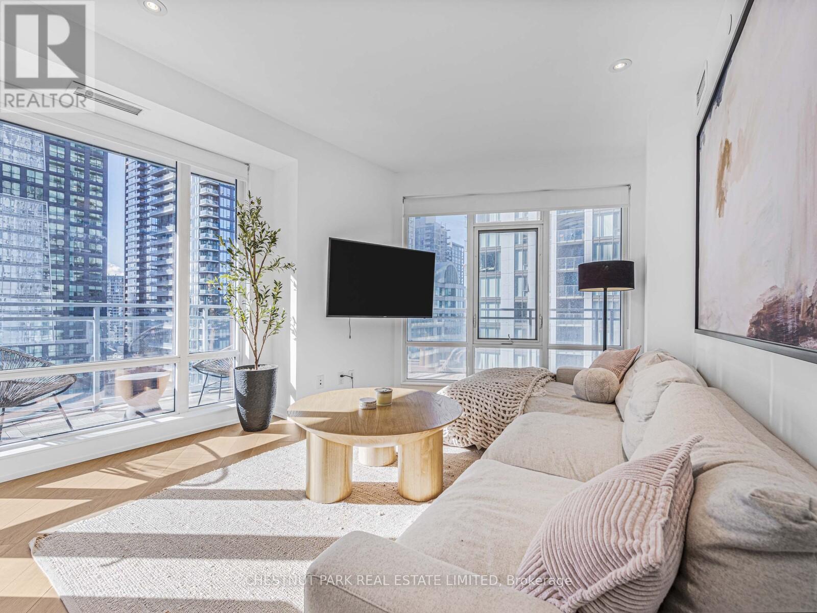 1811 - 21 WIDMER STREET, Toronto, Ontario