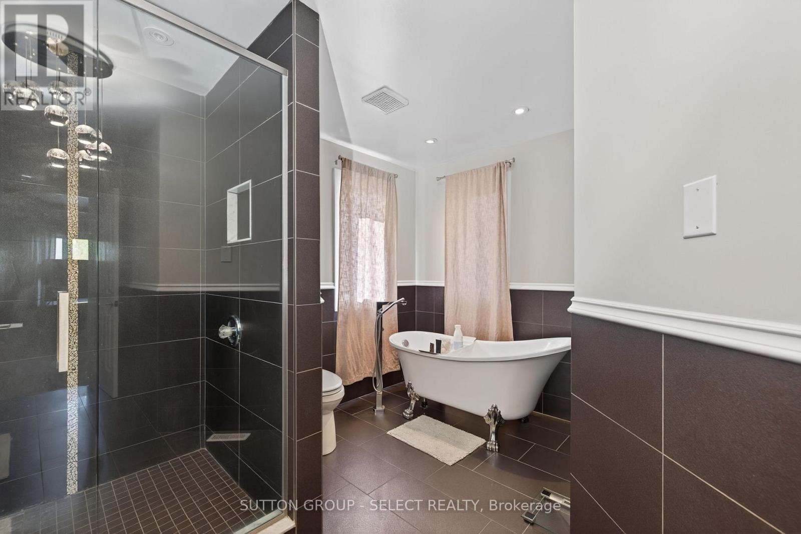 700 Franklinway Crescent, London North (North R), Ontario  N6G 5C8 - Photo 20 - X12480272