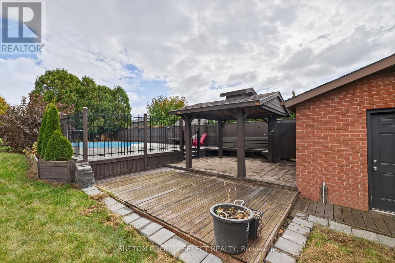 700 Franklinway Crescent, London North (North R), Ontario  N6G 5C8 - Photo 30 - X12480272