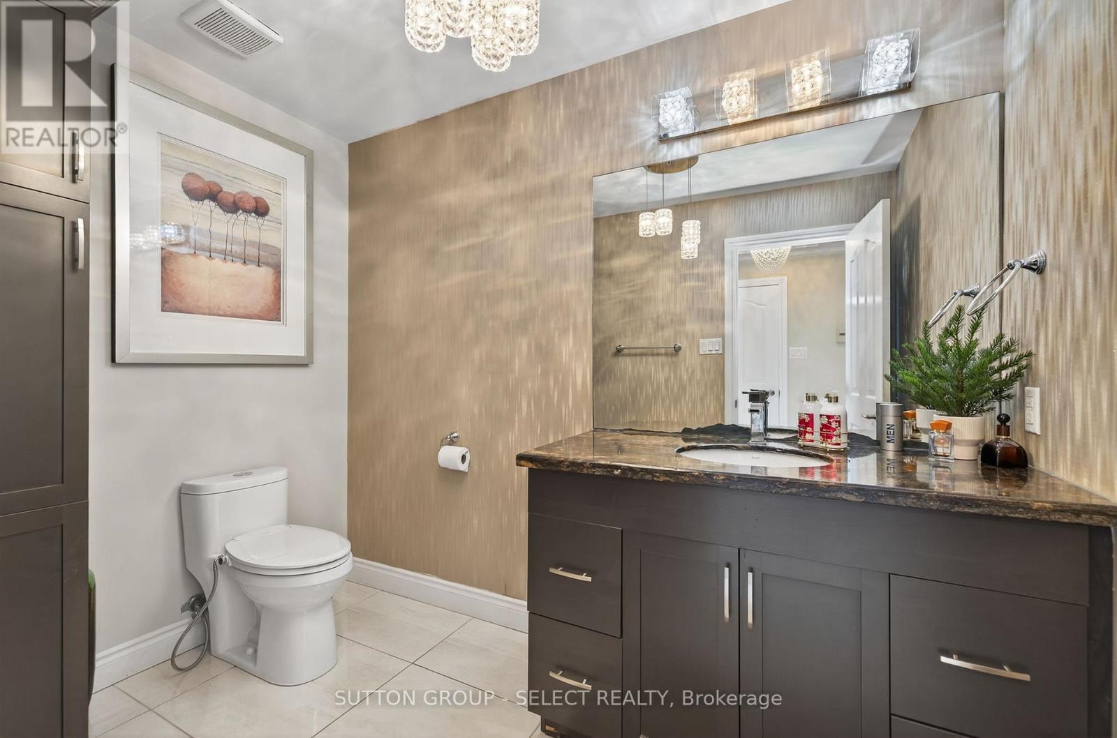 700 Franklinway Crescent, London North (North R), Ontario  N6G 5C8 - Photo 6 - X12480272