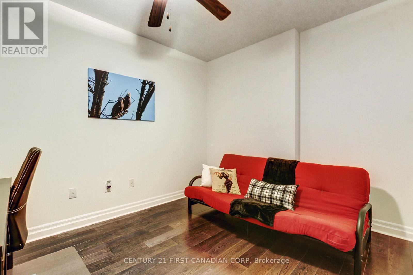 512 - 240 Villagewalk Boulevard, London North (North R), Ontario  N6G 0P6 - Photo 7 - X12480298
