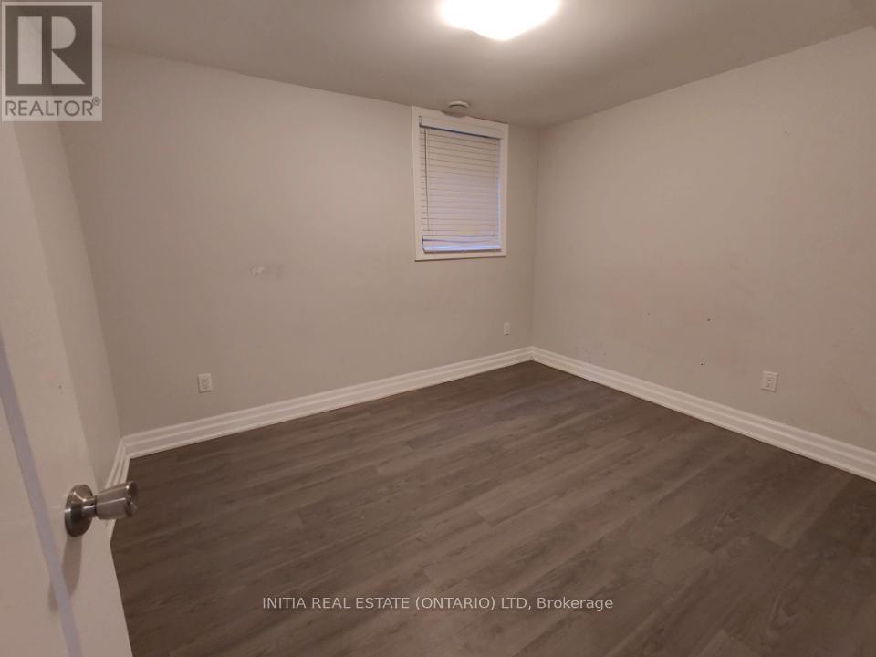 83 Britannia Avenue, London North, Ontario  N6H 2J3 - Photo 5 - X12480304