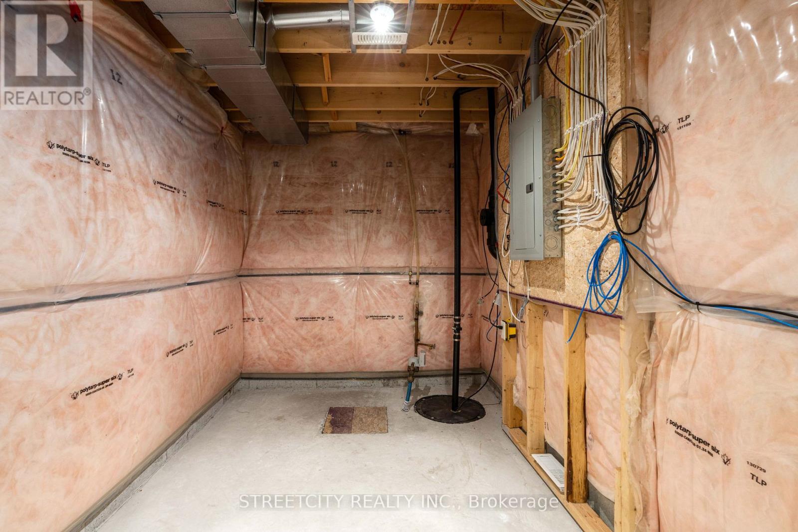 1287 Howlett Circle, London North (North C), Ontario  N5X 0K6 - Photo 38 - X12480392