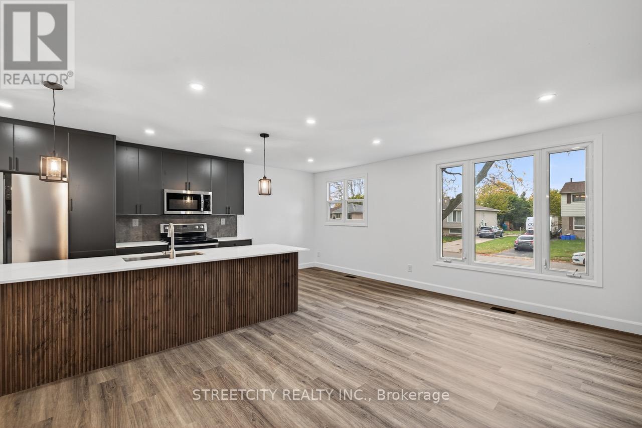 1128 Overlea Crescent, Sarnia, Ontario  N7S 4E4 - Photo 6 - X12480411