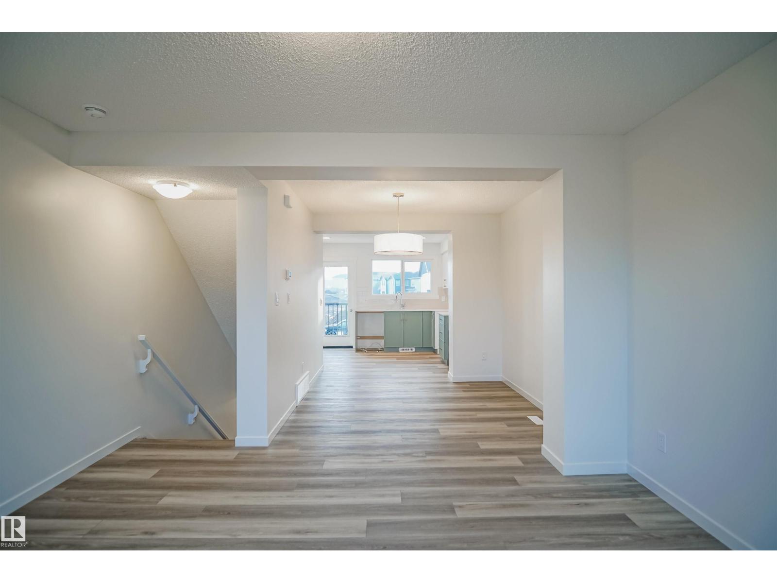 523 Aster Dr Nw, Edmonton, Alberta  T6T 2N8 - Photo 6 - E4463335